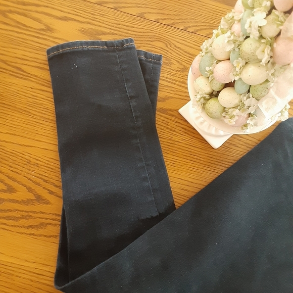 Size 27 Roots dark blue skinny jeans Like New - Picture 6 of 10